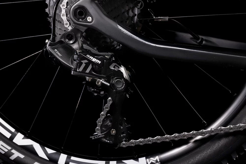 Cube Elite 240 C:62 SL Carbon´n´blue´n´red 5 Cube Elite 240 C:62 SL Carbon´n´blue´n´red – Bild 5