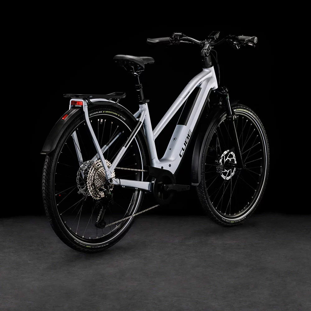 Cube Kathmandu Hybrid SLX 750 Lady Polarsilver´n´black 2 Cube Kathmandu Hybrid SLX 750 Lady Polarsilver´n´black – Bild 2