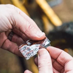 Peaty's Holeshot Tubeless Puncture Plugger Refill Pack 11 Peaty's Holeshot Tubeless Puncture Plugger Refill Pack -Fahrradteile Verkaufsladen PeatysHoleshotTubelessPuncturePluggerRefillPack 3