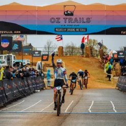 Santa Cruz Blur C S -Fahrradteile Verkaufsladen htSQD FULL SHOOT Bvernor 0838wEq3lTmqhIgyd